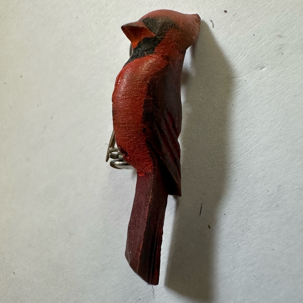 Chic Vintage 70’s Cardinal Brooch